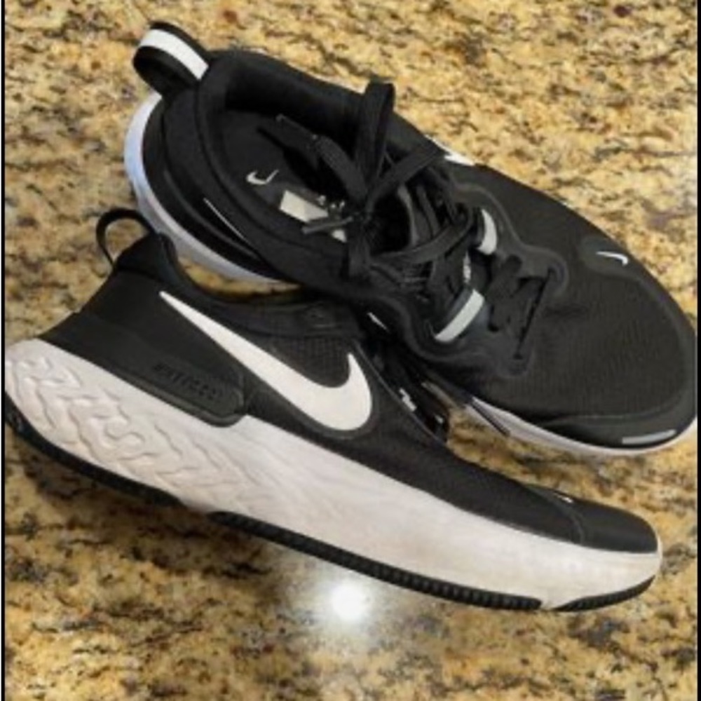 size 9.5 Nikes